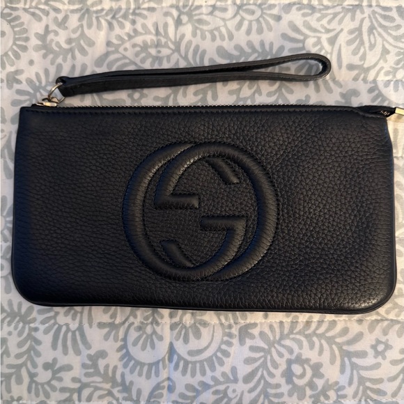 Gucci Soho Leather Wristlet Clutch – Black Pebbled Leather - Picture 3 of 7